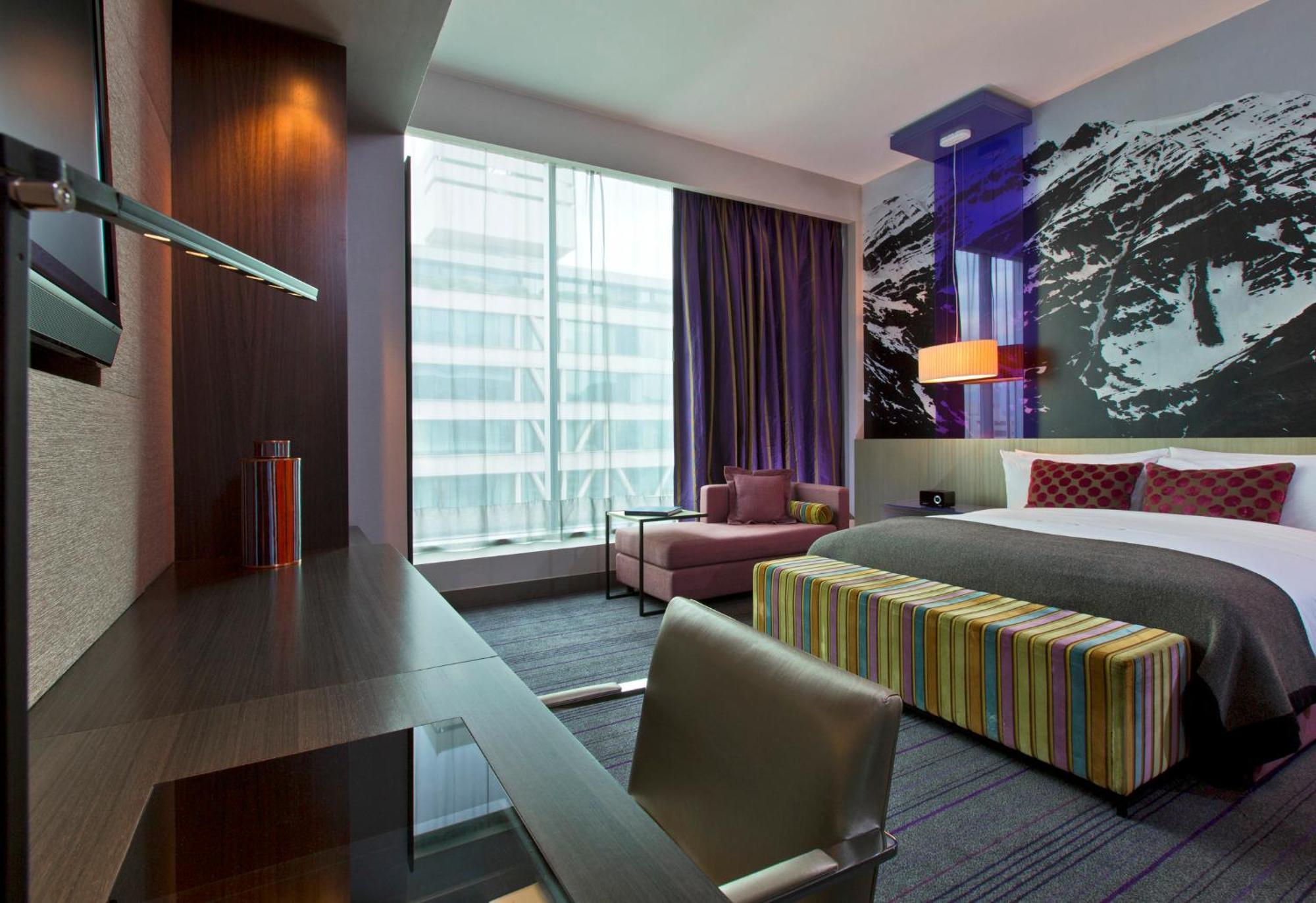 Cozy Guest room 2 Twin or Single Beds City view